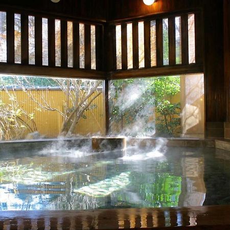 Отель Fujiya Кага Экстерьер фото