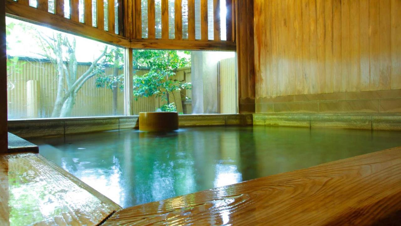 Отель Fujiya Кага Экстерьер фото